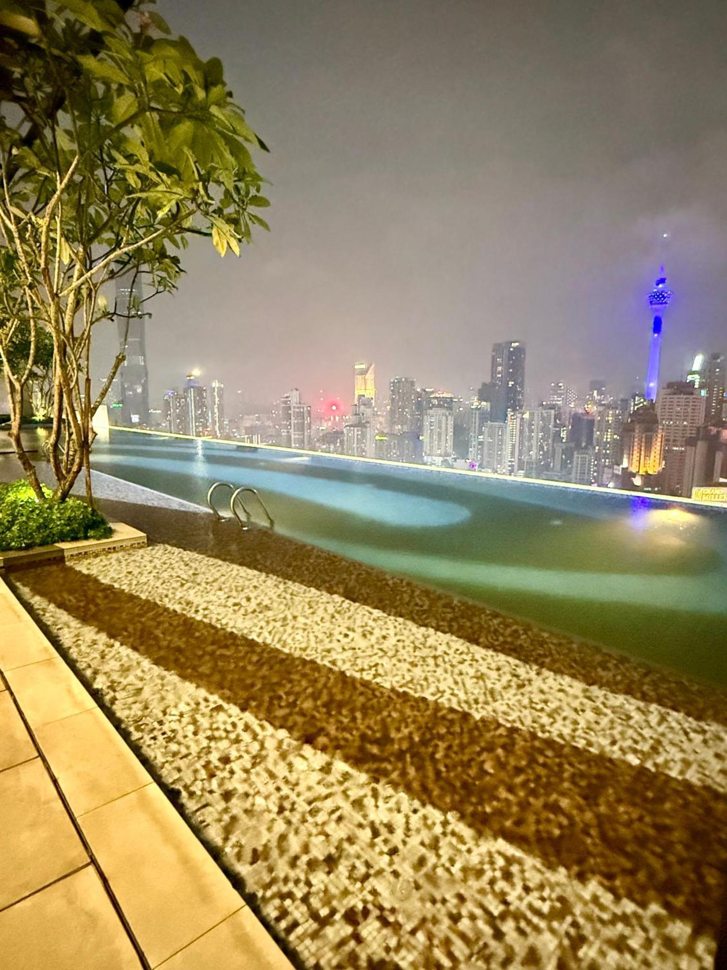 Maxx Royal Axon Bukit Bintang Apartment Kuala Lumpur Exterior photo